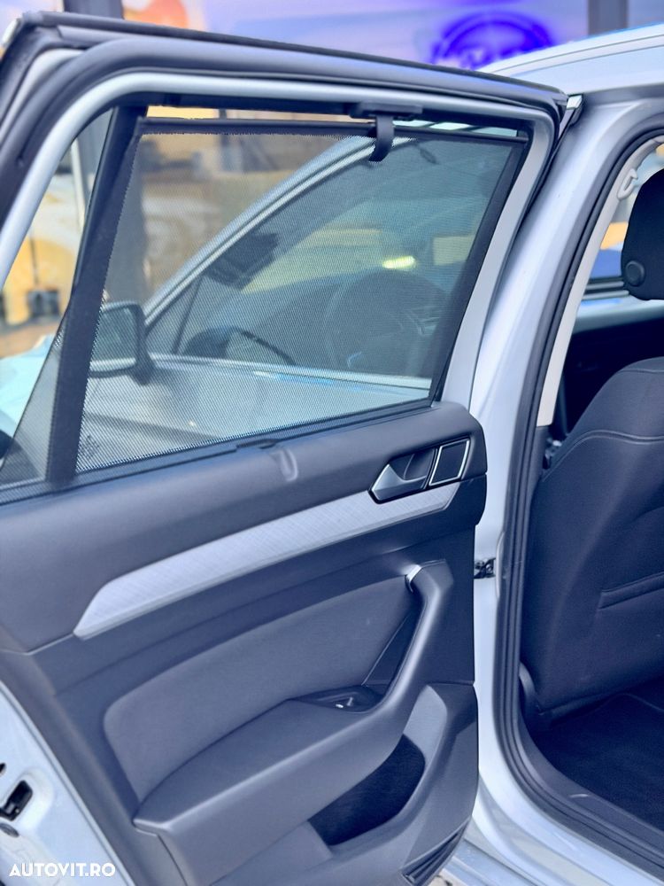 Volkswagen Passat - 10