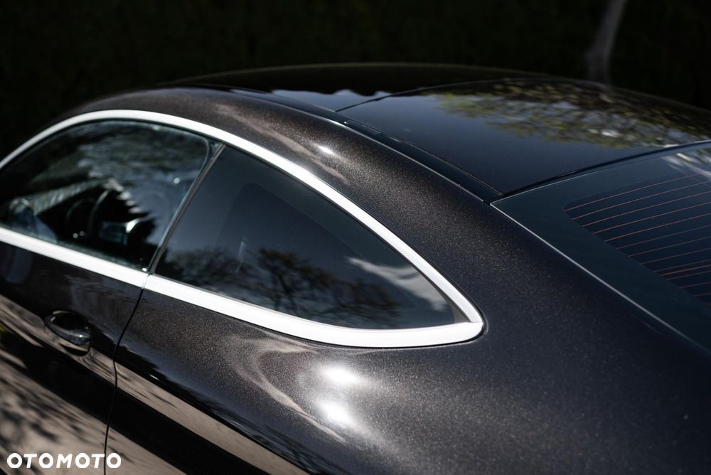 Mercedes-Benz Klasa C 300 9G-TRONIC - 38