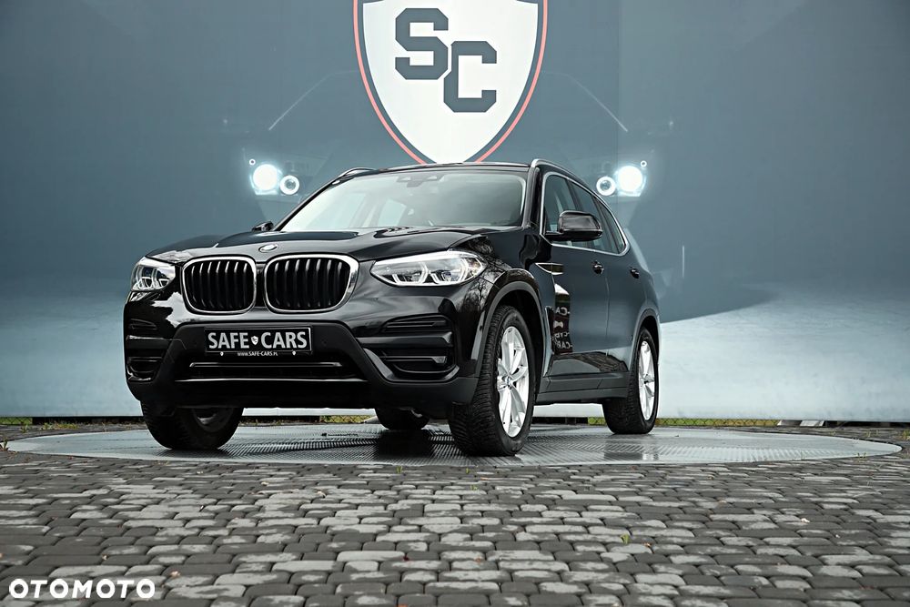 BMW X3 xDrive20i GPF Advantage - 3