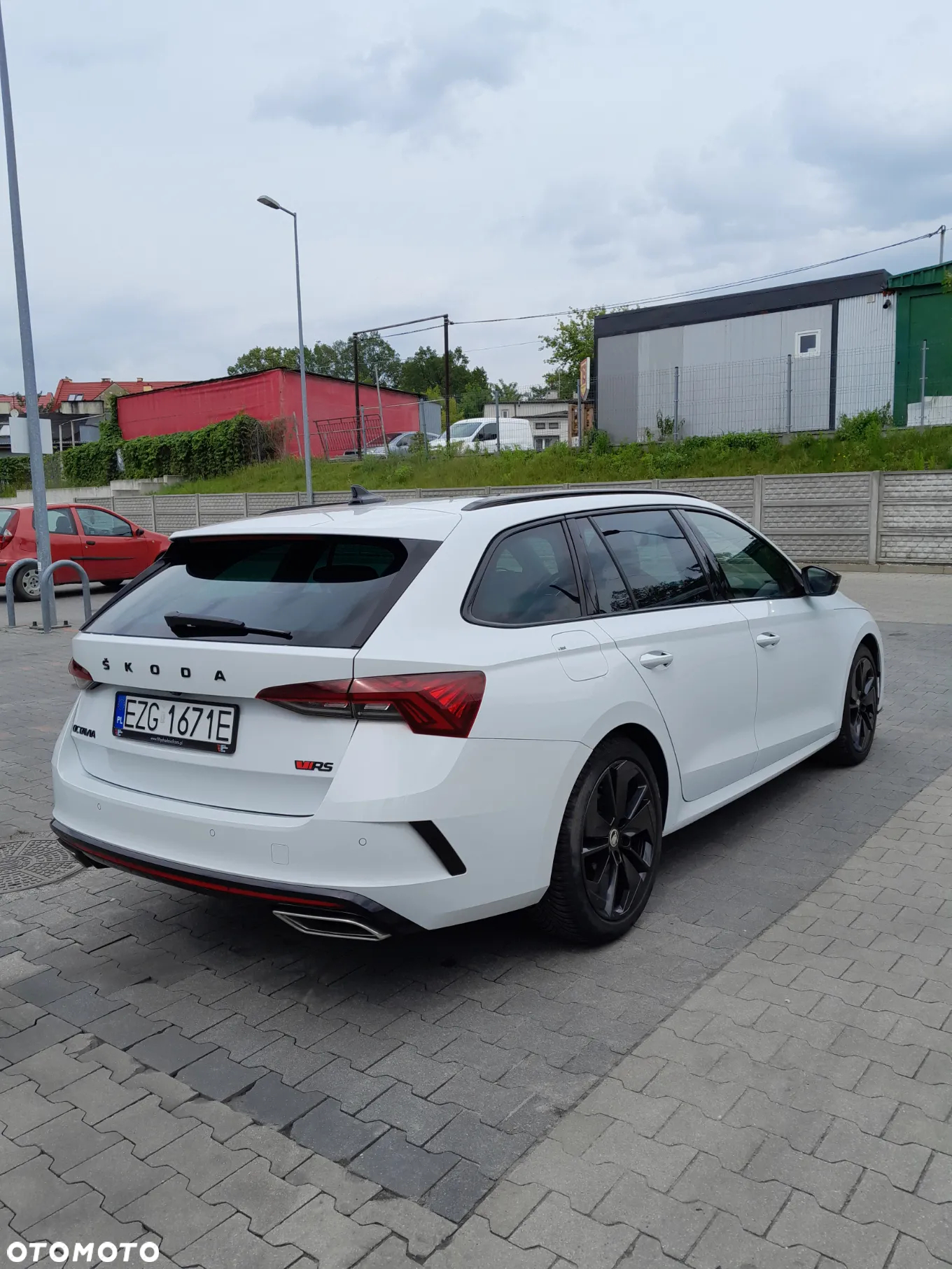 Skoda Octavia 2.0 TDI DSG 4x4 RS Plus - 6