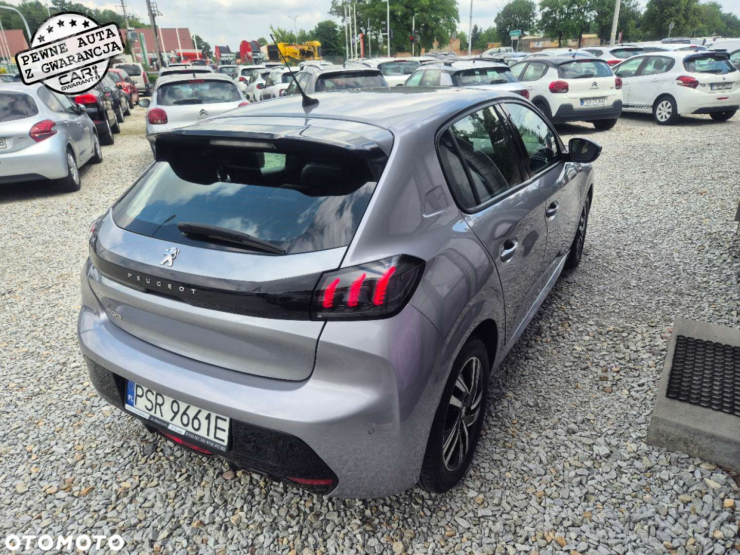 Peugeot 208 - 5