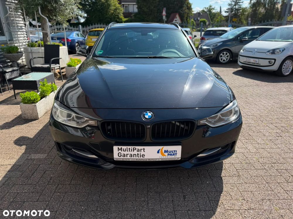 BMW Seria 3 318d Sport Line - 3