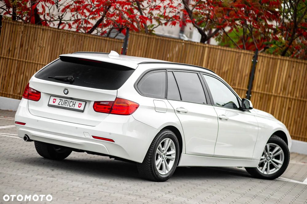 BMW Seria 3 318d Sport Line - 20