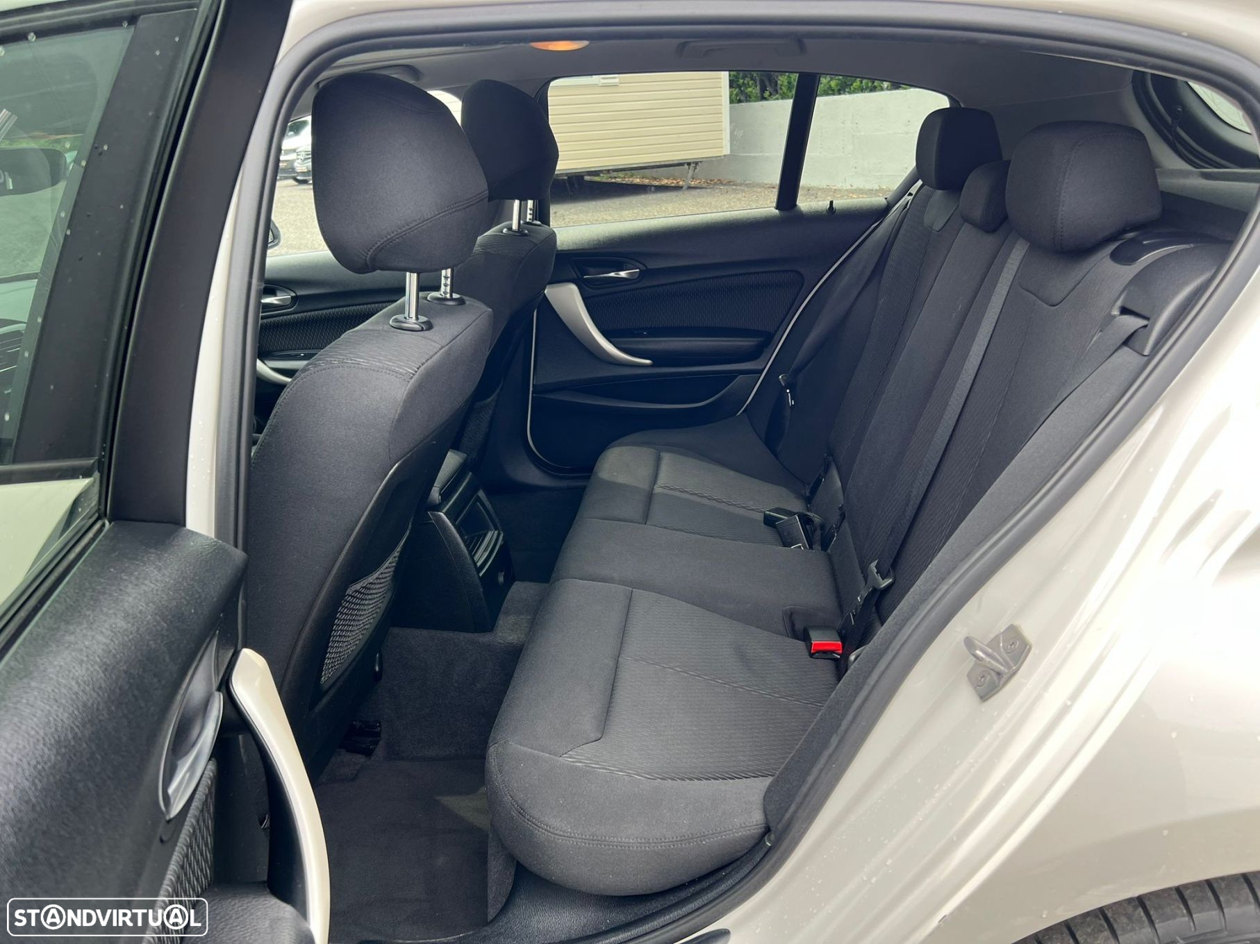 BMW 116 d EfficientDynamics - 9