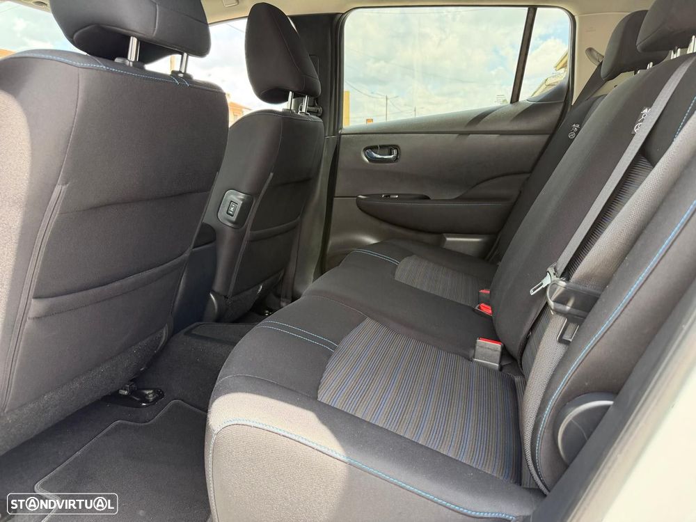 Nissan Leaf N-Connecta Two Tone - 11