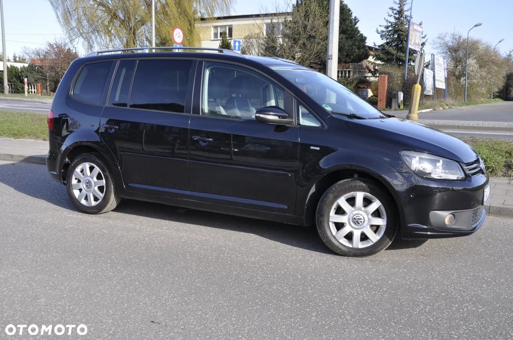 Volkswagen Touran 1.6 TDI DPF BlueMotion Technology MATCH - 16