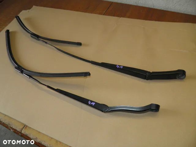 RAMIONA WYCIERACZEK AUDI Q7 2017r - 2