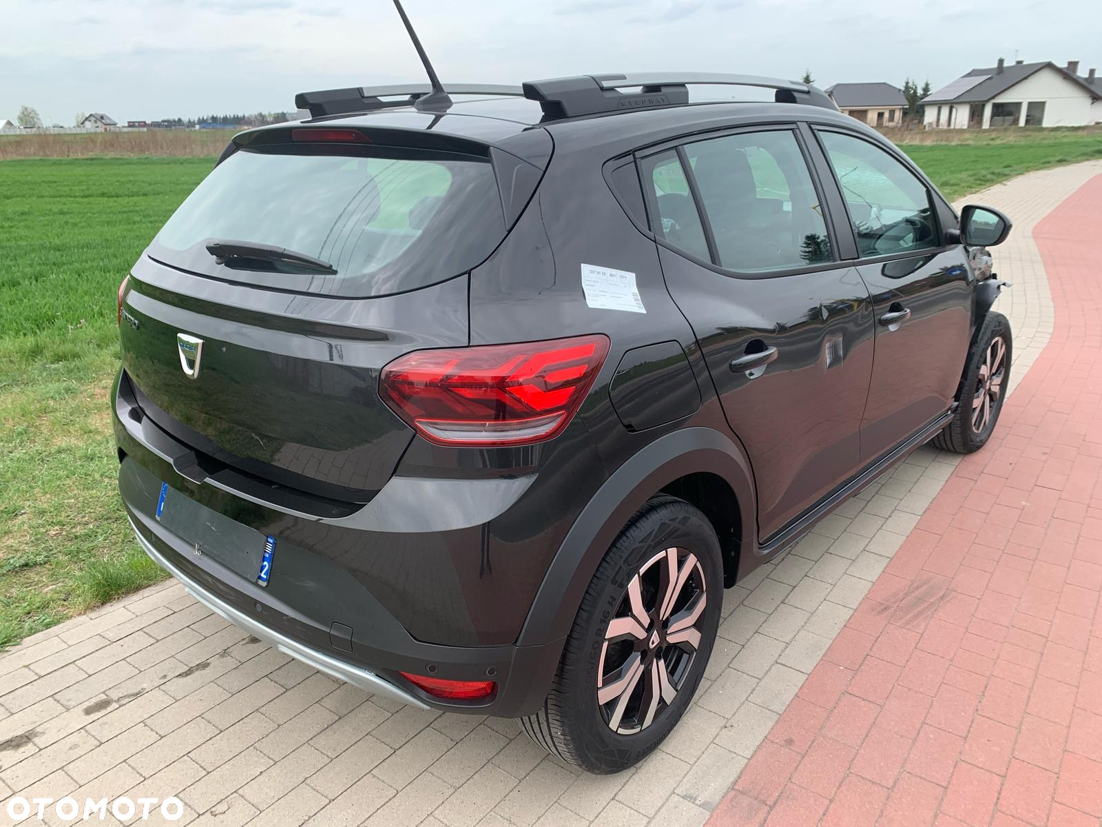 Dacia Sandero Stepway TCe 90 Essential - 5
