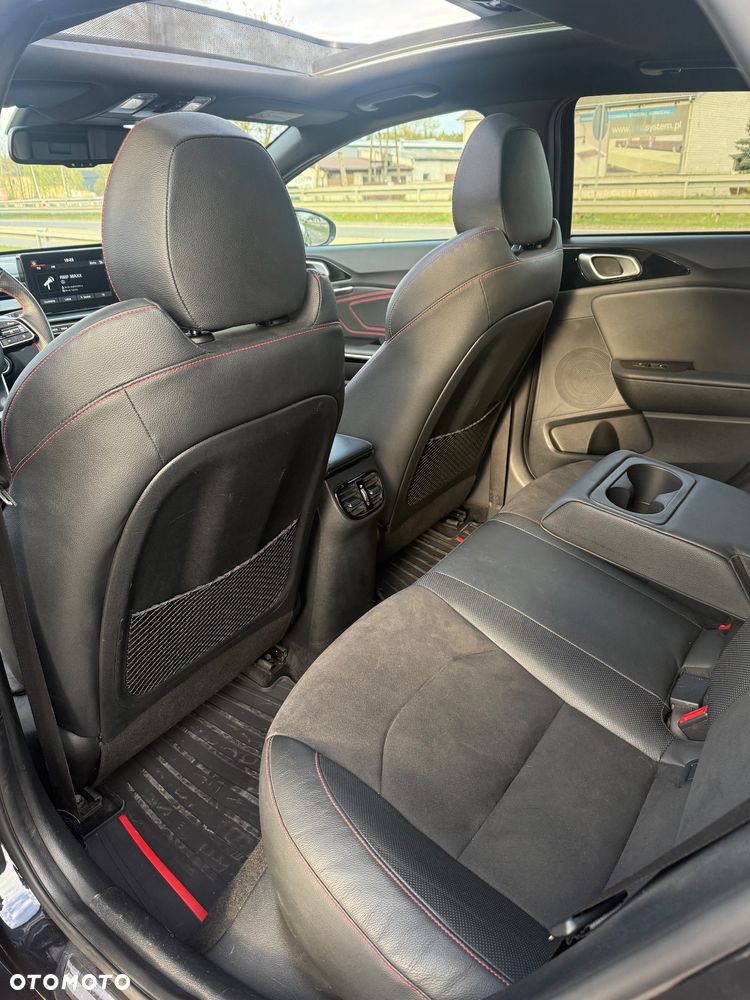 Kia ProCeed 1.6 T-GDI DCT7 OPF GT - 14