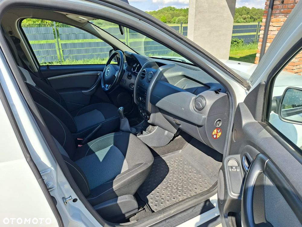 Dacia Duster 1.6 SCe Open S&S - 11