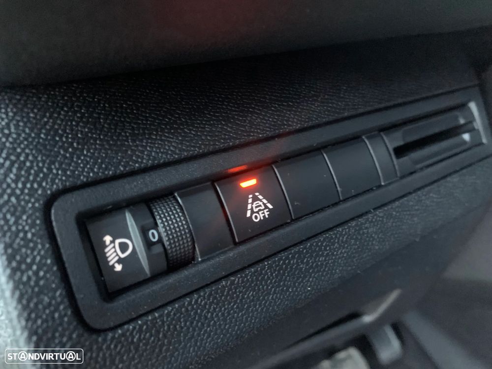 Peugeot 3008 1.5 BlueHDi Allure Pack EAT8 - 23