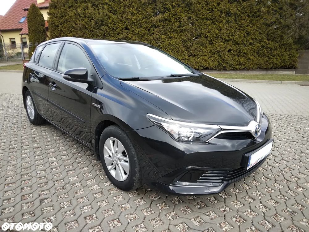 Toyota Auris - 2