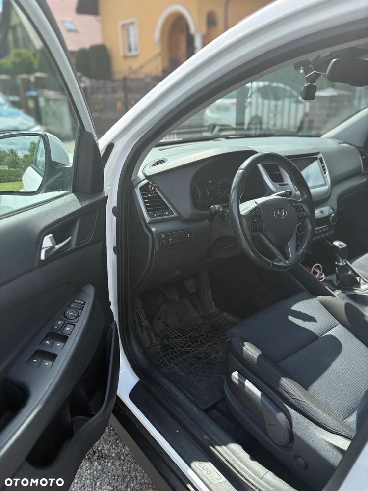 Hyundai Tucson 1.7 CRDI BlueDrive Comfort 2WD - 6