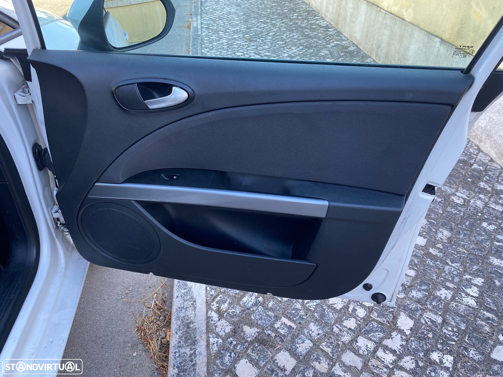 SEAT Leon 1.6 TDI DPF E-Ecomotive Style Copa - 12