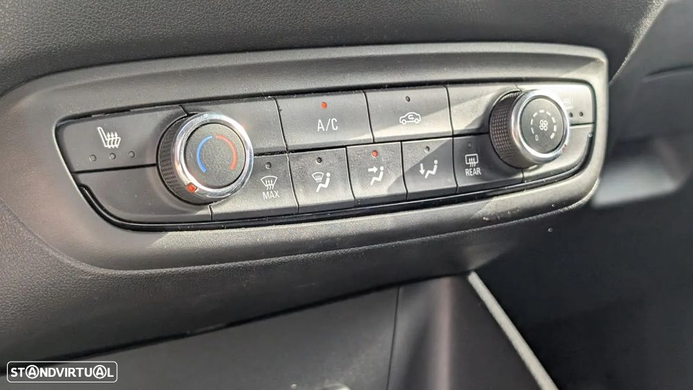 Opel Crossland X - 11