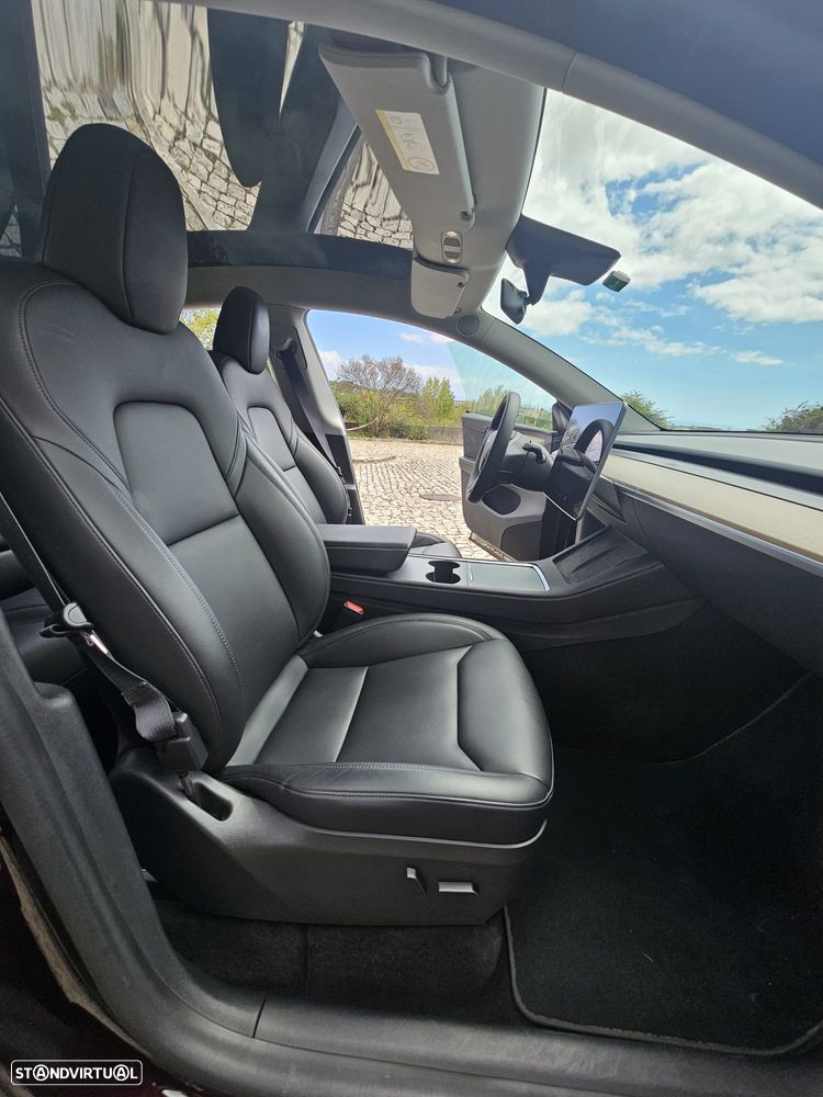 Tesla Model Y Long Range Tração Integral - 17
