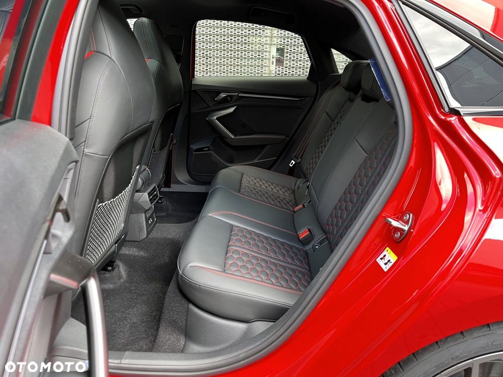 Audi RS3 Limousine - 25