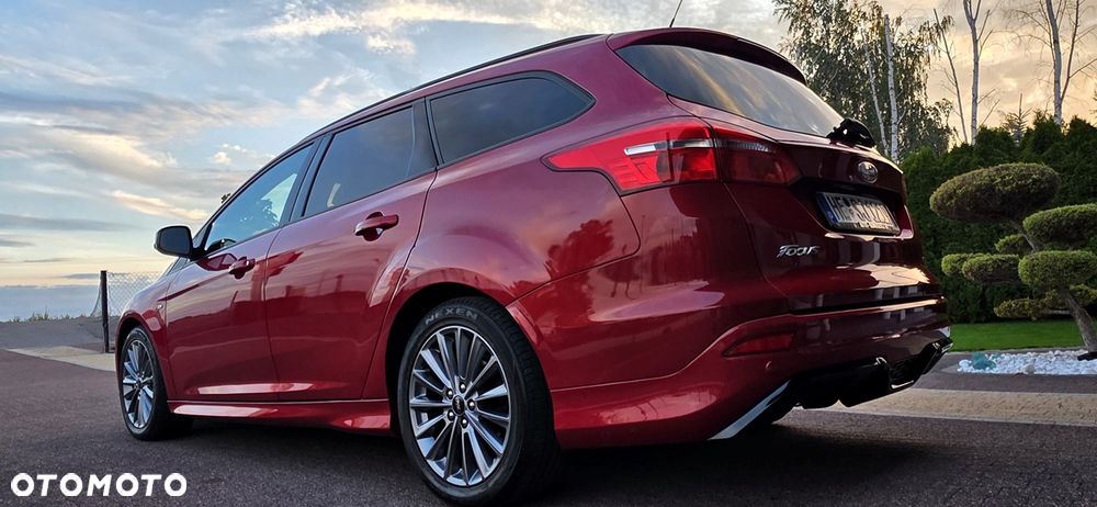 Ford Focus 1.0 EcoBoost ST-Line Red ASS - 19