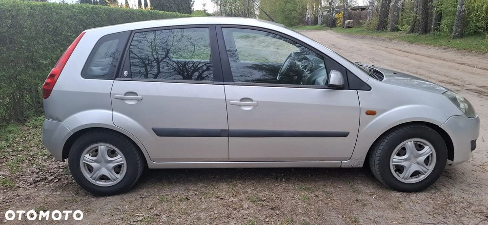 Ford Fiesta 1.4 Ghia - 3