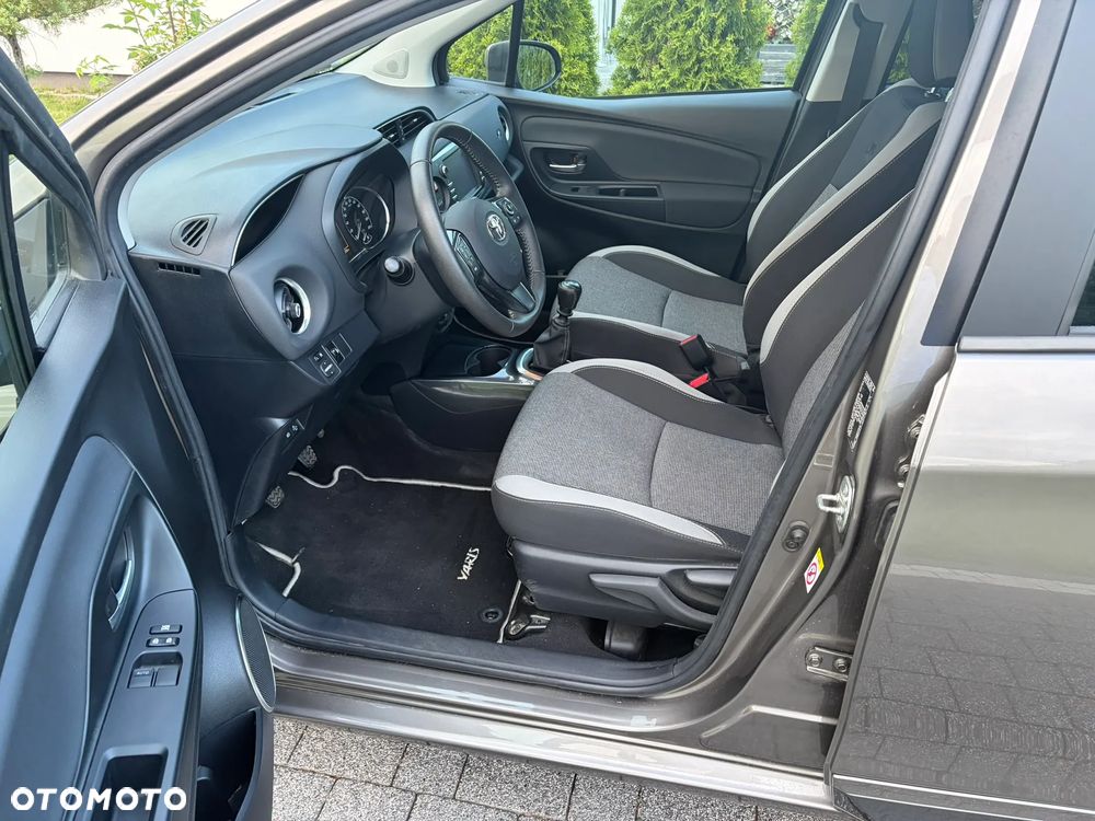Toyota Yaris 1.5 Premium - 18
