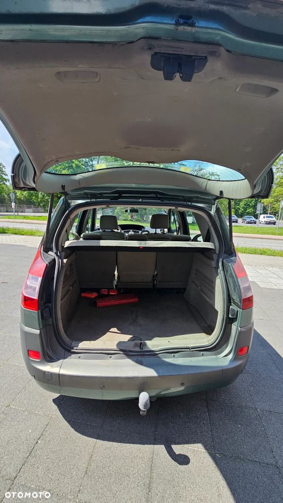 Renault Scenic 1.6 Confort Authentique - 4