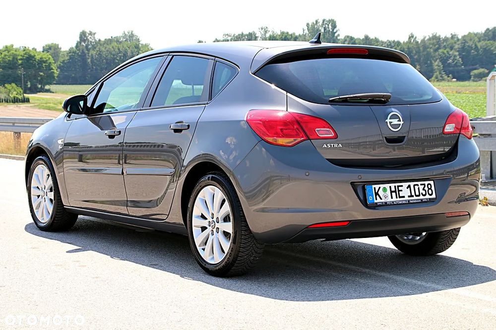 Opel Astra 1.6 Edition Sport - 5