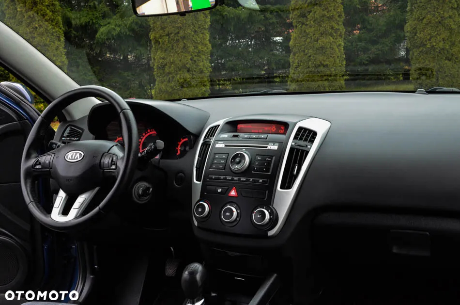Kia Ceed Cee'd 1.6 Comfort - 36