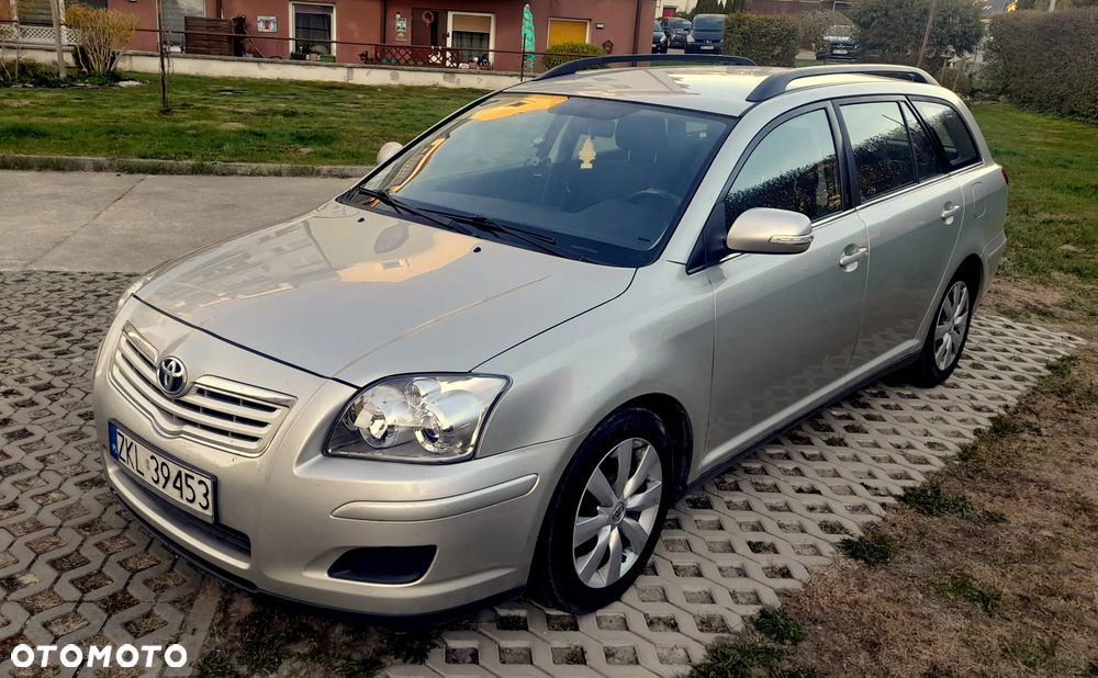 Toyota Avensis - 3