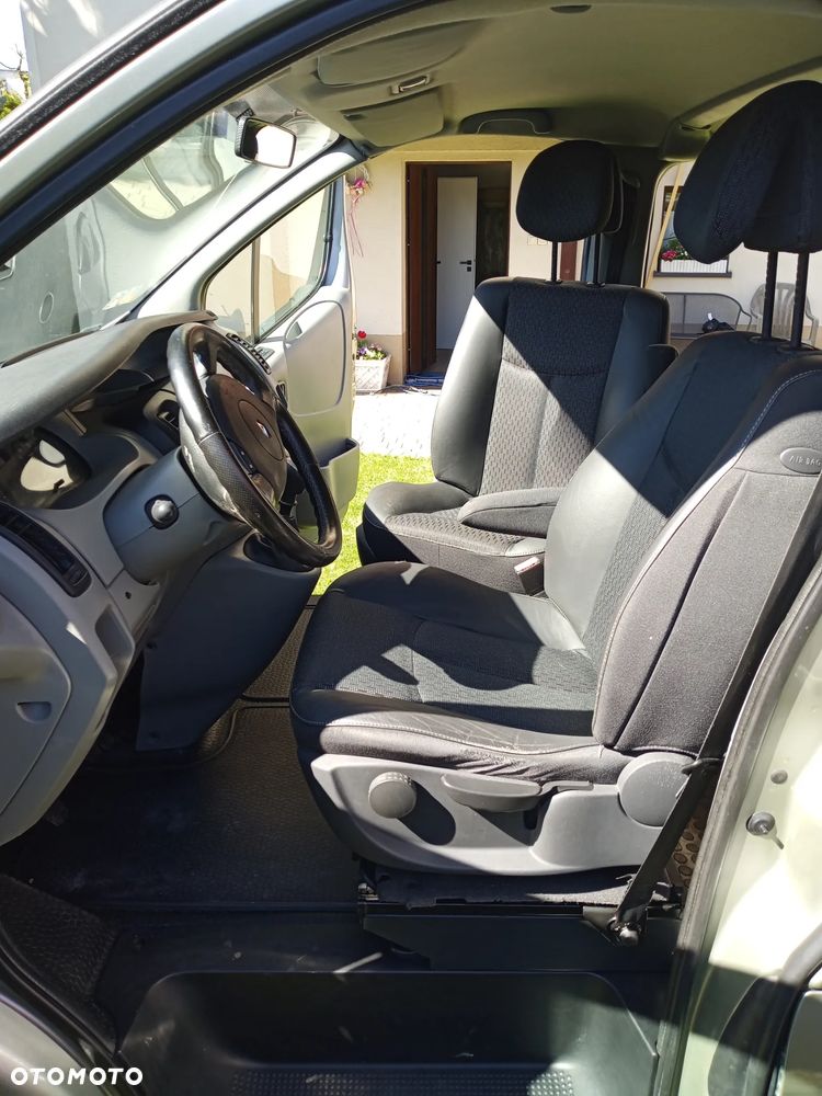 Renault Trafic - 10