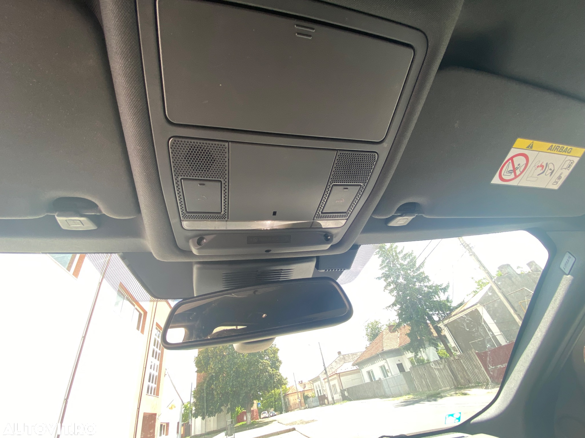 Land Rover Discovery Sport 2.0 l TD4 HSE Luxury - 13