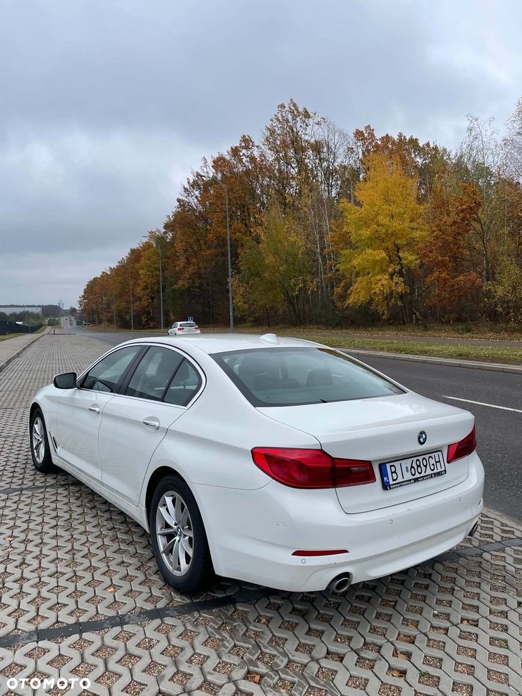BMW 5 Series 2017 photo 3