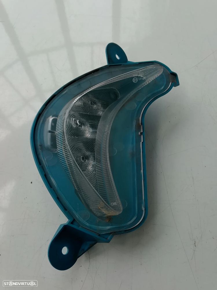 FAROL DIURNO DIREITO RENAULT ZOE / 266007997R