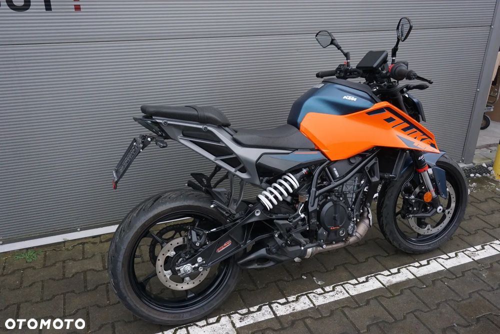KTM Duke - 3