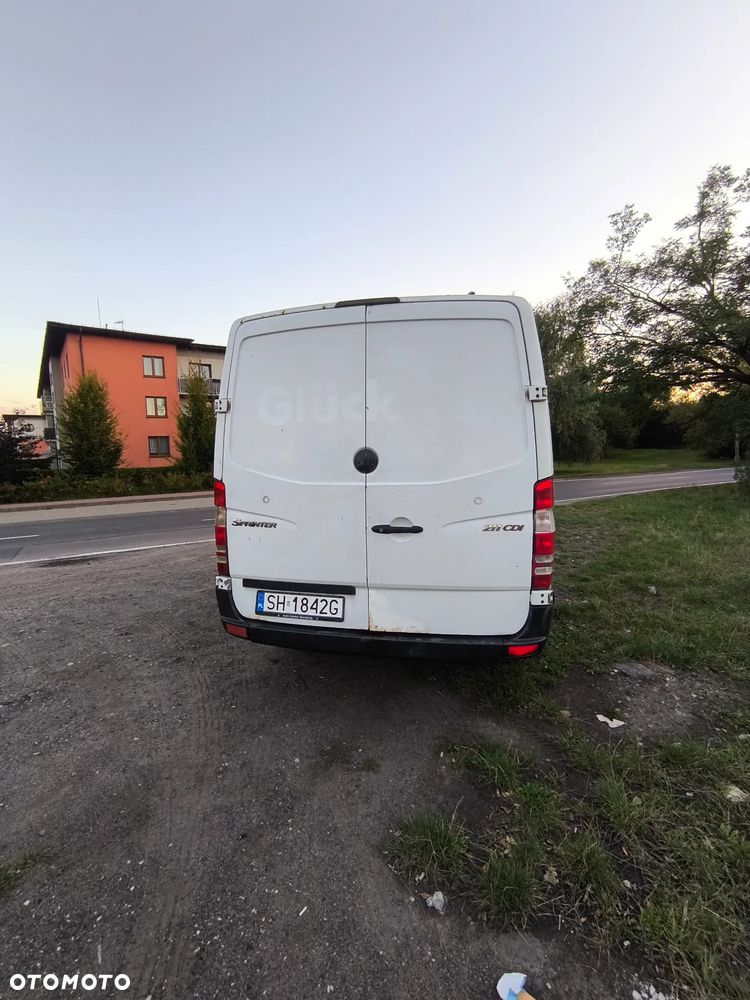 Mercedes-Benz Sprinter - 4