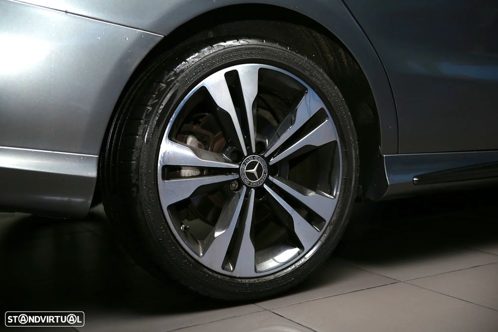 Mercedes-Benz CLA 180 Shooting Brake d Urban - 19