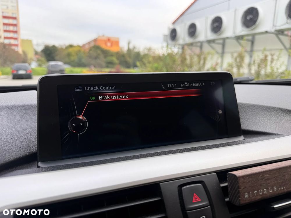 BMW Seria 3 - 16