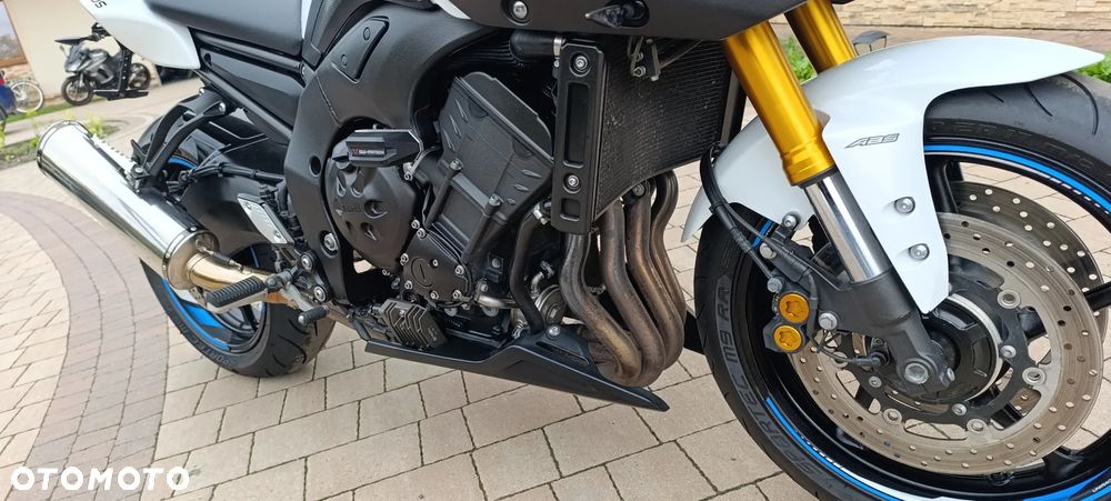 Yamaha FZ8 - 29