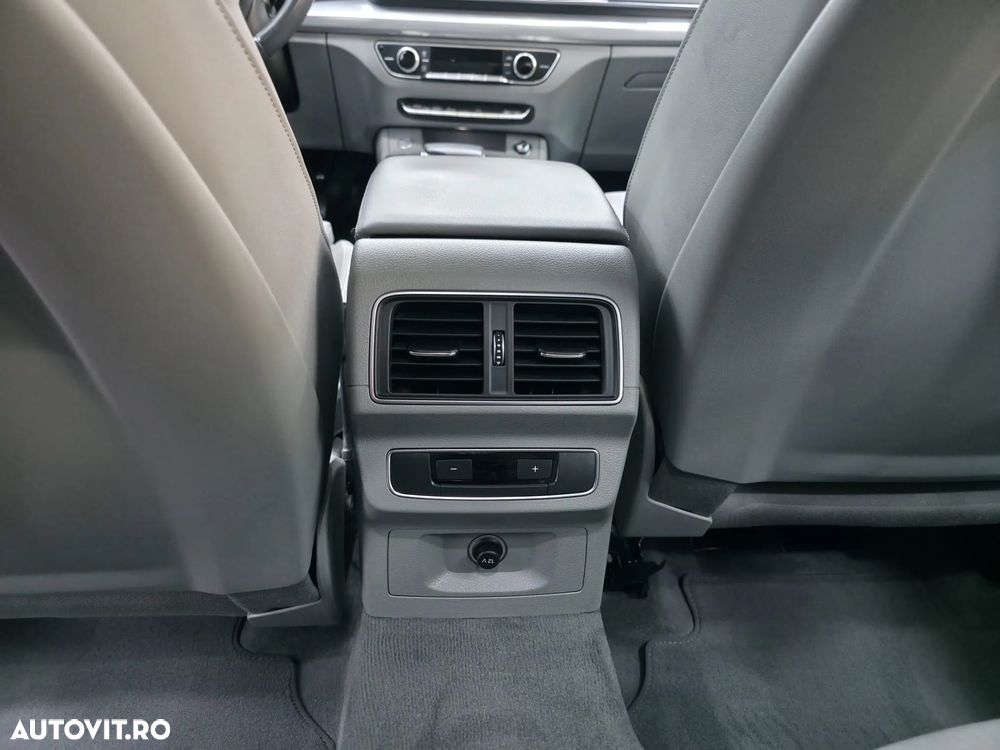 Audi Q5 2.0 40 TDI quattro S tronic Sport - 19