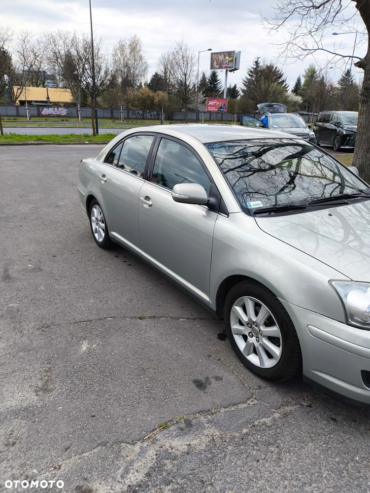 Toyota Avensis 1.8 VVT-i Luna - 7