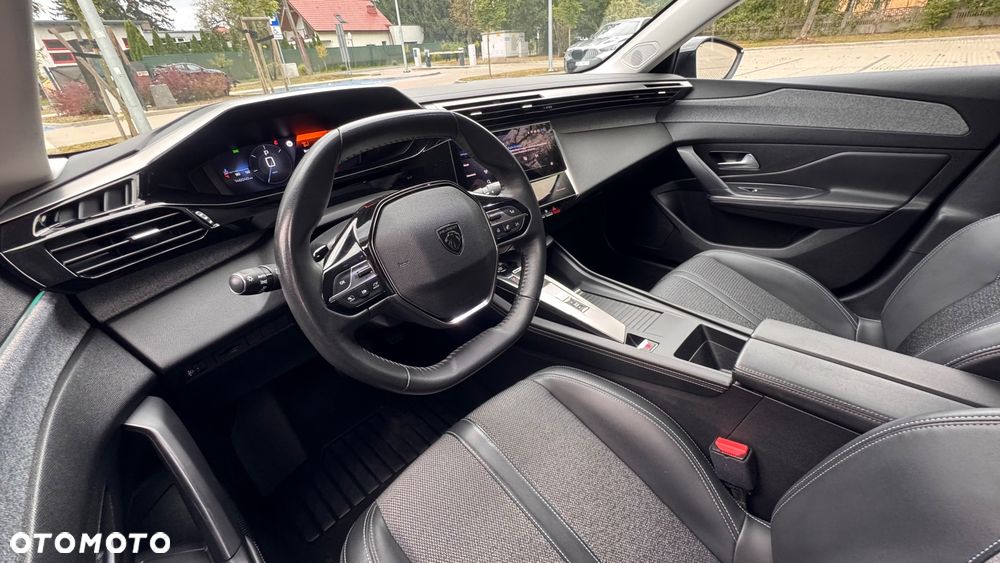 Peugeot 308 BlueHDi 130 EAT8 Allure - 30