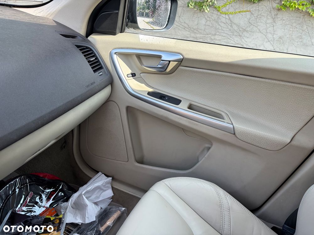 Volvo XC 60 DRIVe R-Design - 18
