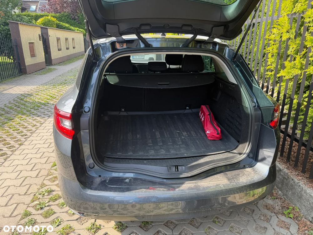 Renault Megane 1.5 Blue dCi Limited - 4