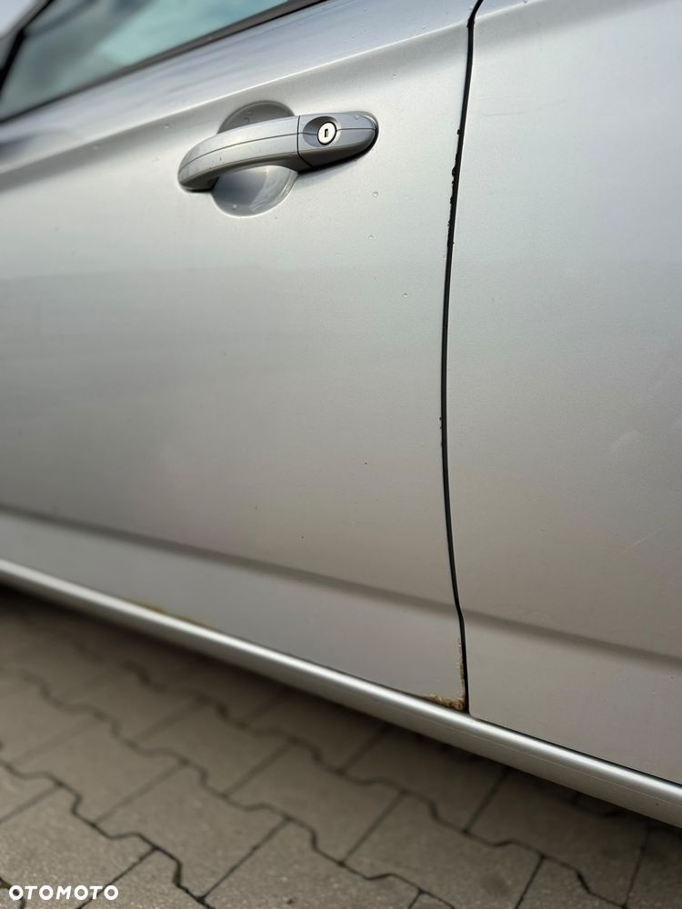 Ford Mondeo - 12