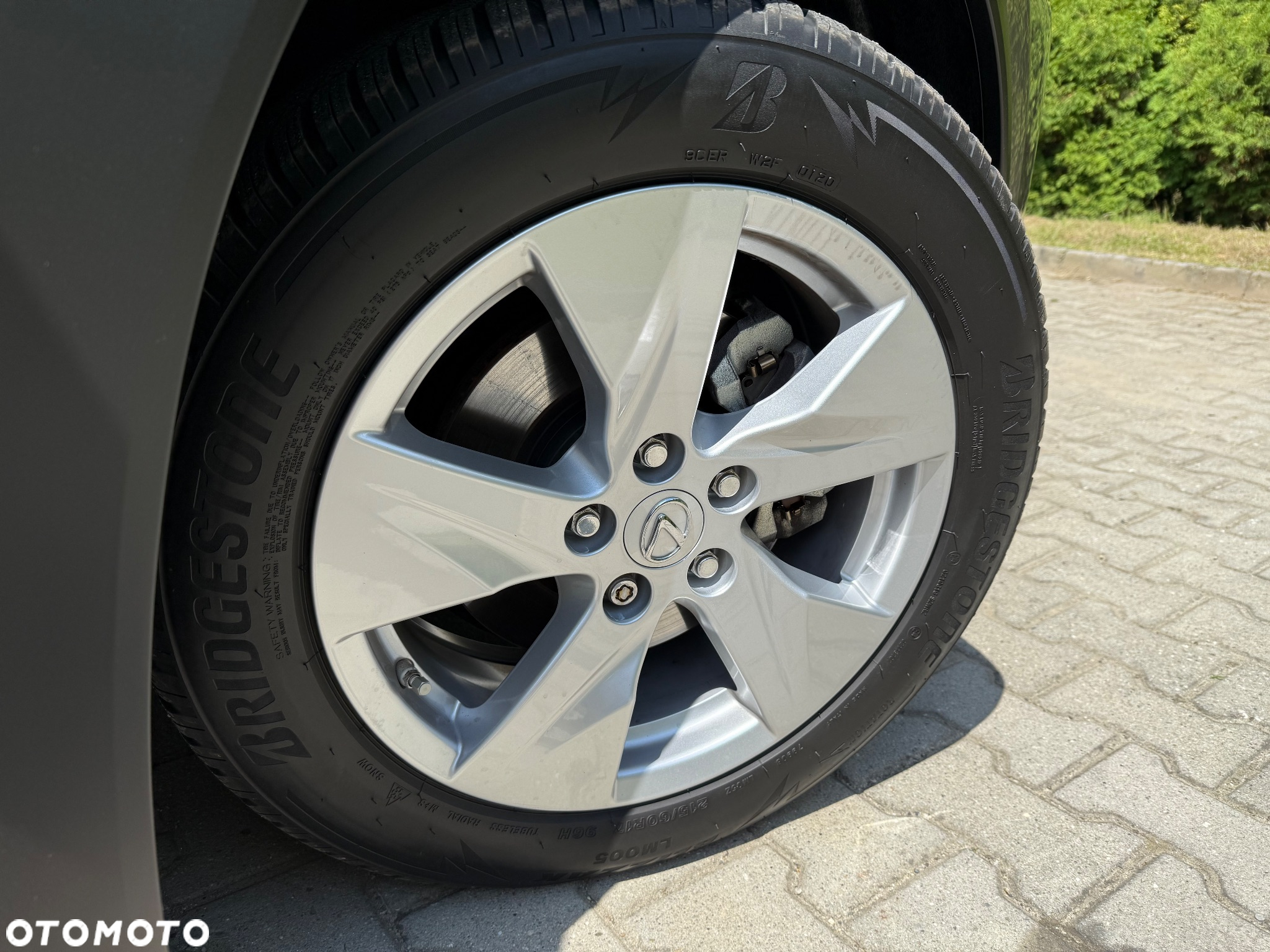 Lexus UX 250h - 8