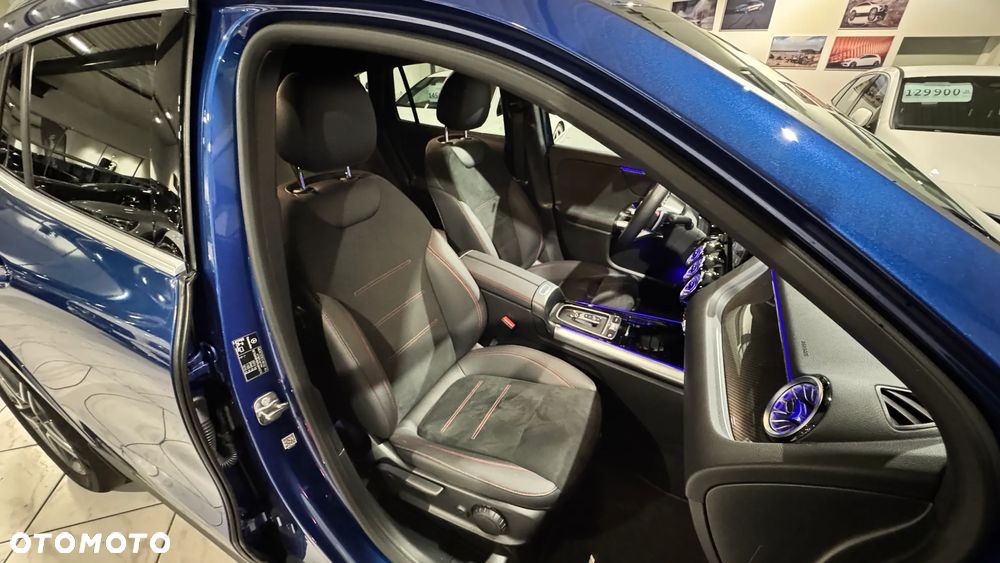 Mercedes-Benz GLA 200 AMG Line - 30