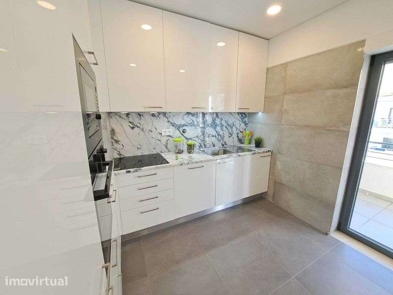 Excelente apartamento T3 semi-novo para arrendamemto - Grande imagem: 4/12