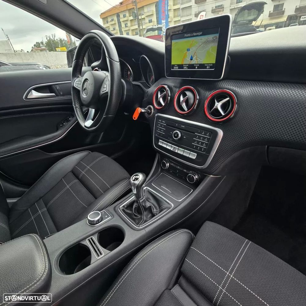 Mercedes-Benz A 180 CDI (BlueEFFICIENCY) Urban - 12