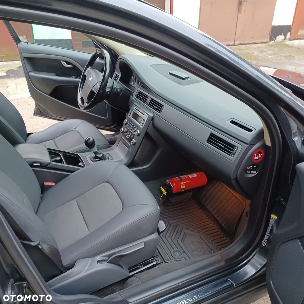 Volvo V70 2.0D Entry - 13