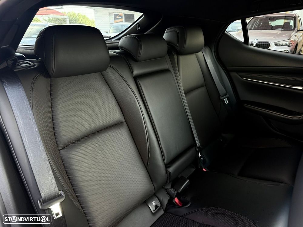 Mazda 3 Hatchback 2.0 e-Skyactiv-X Takumi - 10