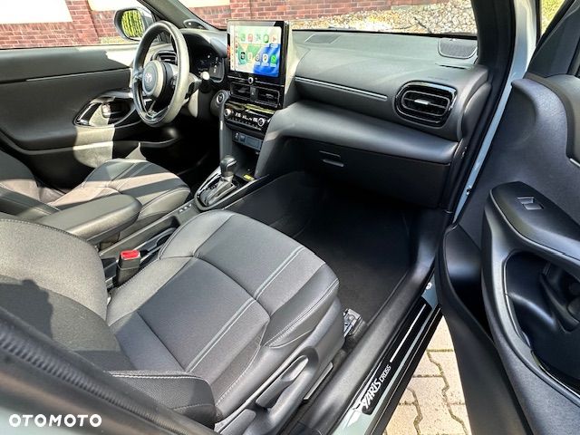 Toyota Yaris Cross Hybrid 1.5 Premiere Edition - 38
